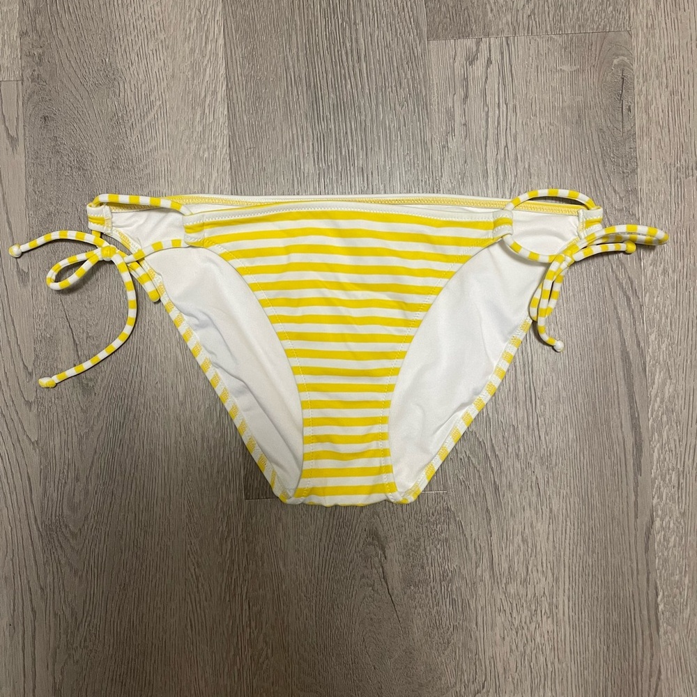 Victoria’s secret bikini bottoms